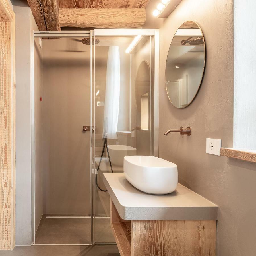 Alla Stazion Locanda Nelle Dolomiti 皮耶韦迪卡多雷 外观 照片