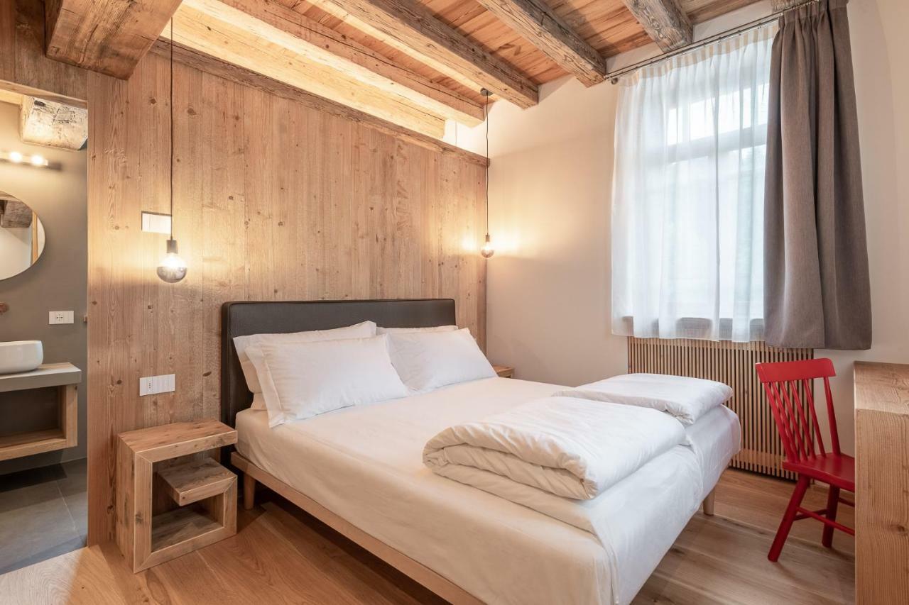 Alla Stazion Locanda Nelle Dolomiti 皮耶韦迪卡多雷 外观 照片