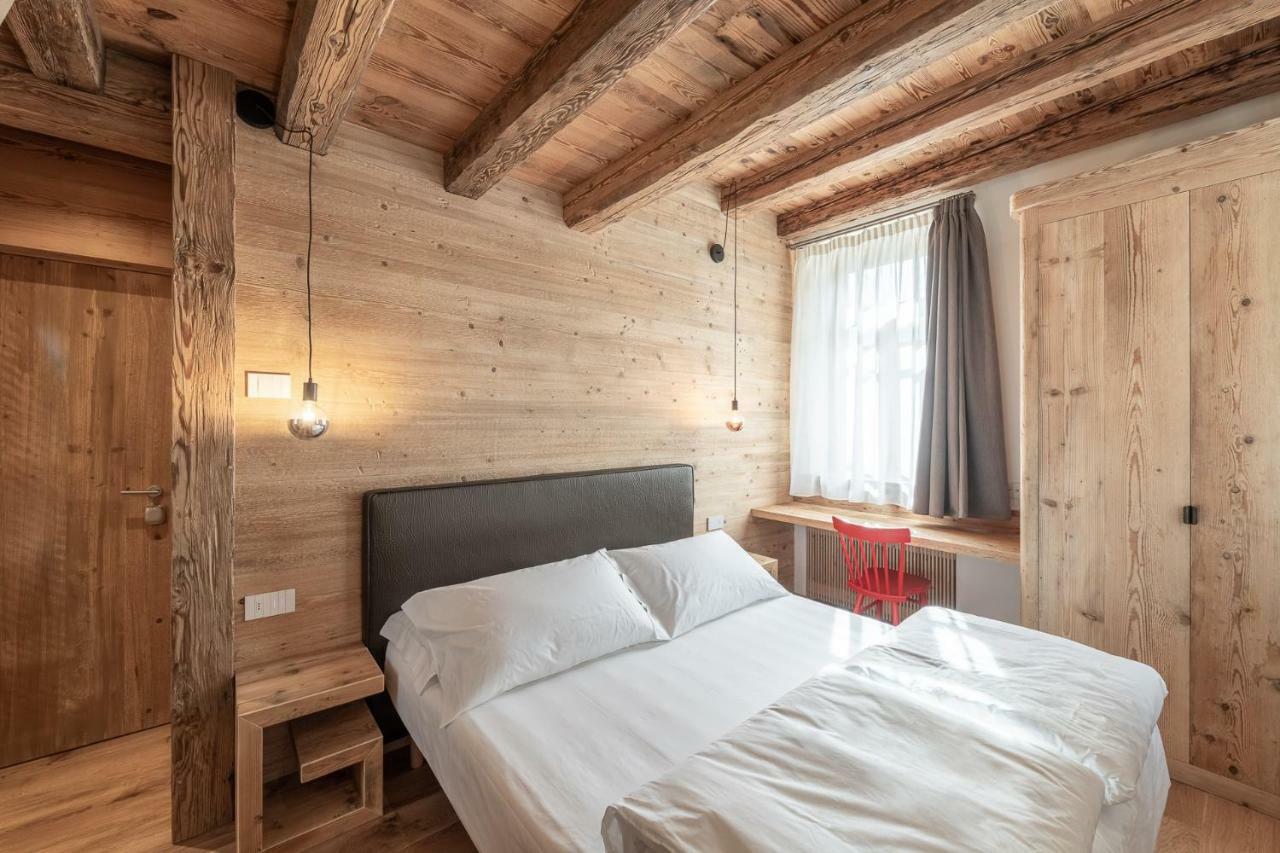 Alla Stazion Locanda Nelle Dolomiti 皮耶韦迪卡多雷 外观 照片
