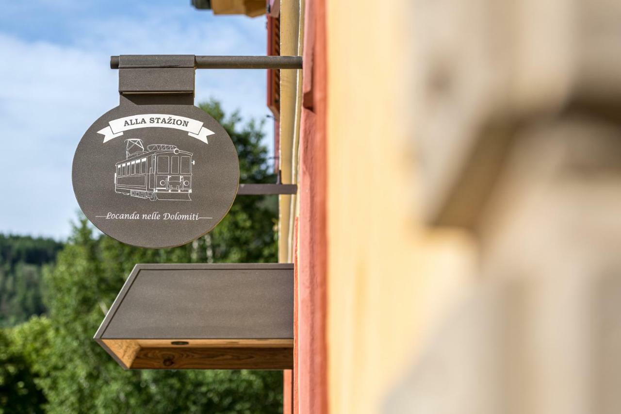 Alla Stazion Locanda Nelle Dolomiti 皮耶韦迪卡多雷 外观 照片