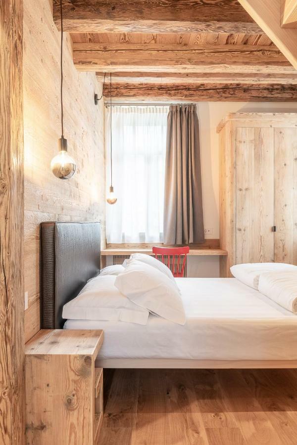 Alla Stazion Locanda Nelle Dolomiti 皮耶韦迪卡多雷 外观 照片
